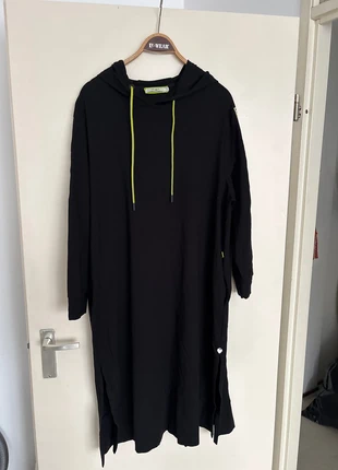 Jurk van MAT., brand: Mat, condizioni: Ottime, taglia: 5XL / IT 54 / EU 50, €25.00, €26.95 include la Protezione acquisti