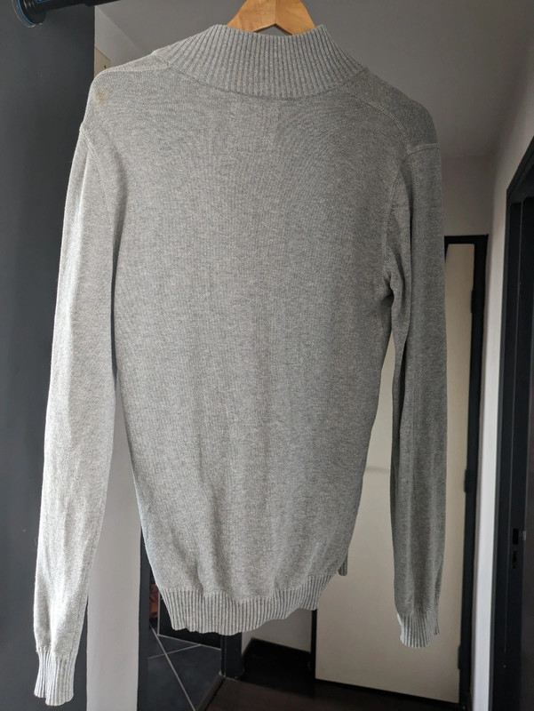 Pull gris 3