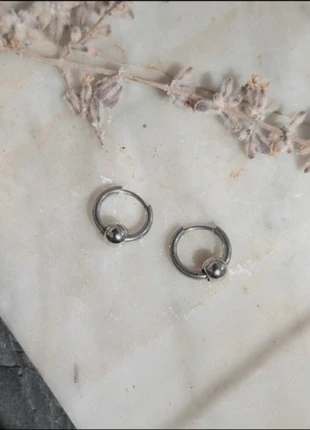 Anneaux d'oreille petites créoles boucles d'oreille y2k en acier inoxydable boule piercing, état: Neuf sans étiquette, 3,00 €, 3,85 € Protection acheteurs incluse