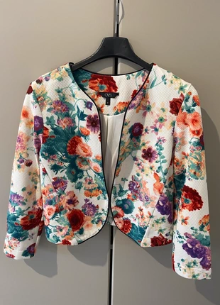 Blazer Ovs floreale, marke: OVS, zustand: Sehr gut, größe: S / 36 / 8, 15,00 €, 16,45 € inklusive Vinted-Käuferschutz