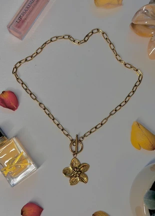 Collier tendance doré en acier inoxydable, marque: Boutique Parisienne, état: Très bon état, 6,80 €, 7,84 € Protection acheteurs incluse