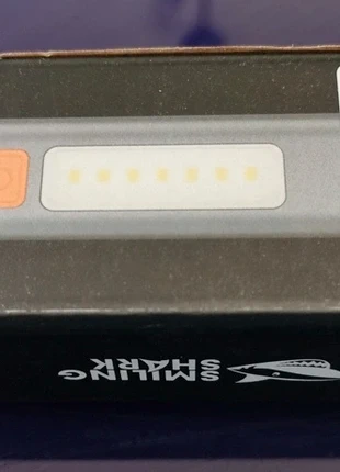 Lampe torche led rechargeable, marque: smiling shark, état: Neuf avec étiquette, 14,00 €, 15,40 € Protection acheteurs incluse