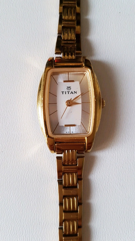 Montre outlet titan or