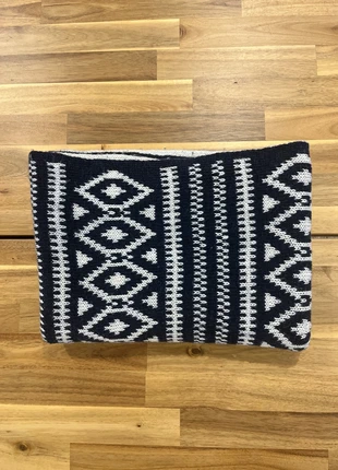 Echarpe circulaire bleu-marine/blanche réversible, brand: Inconnu, condition: Very good, size: One size, €2.00, €2.80 includes Buyer Protection