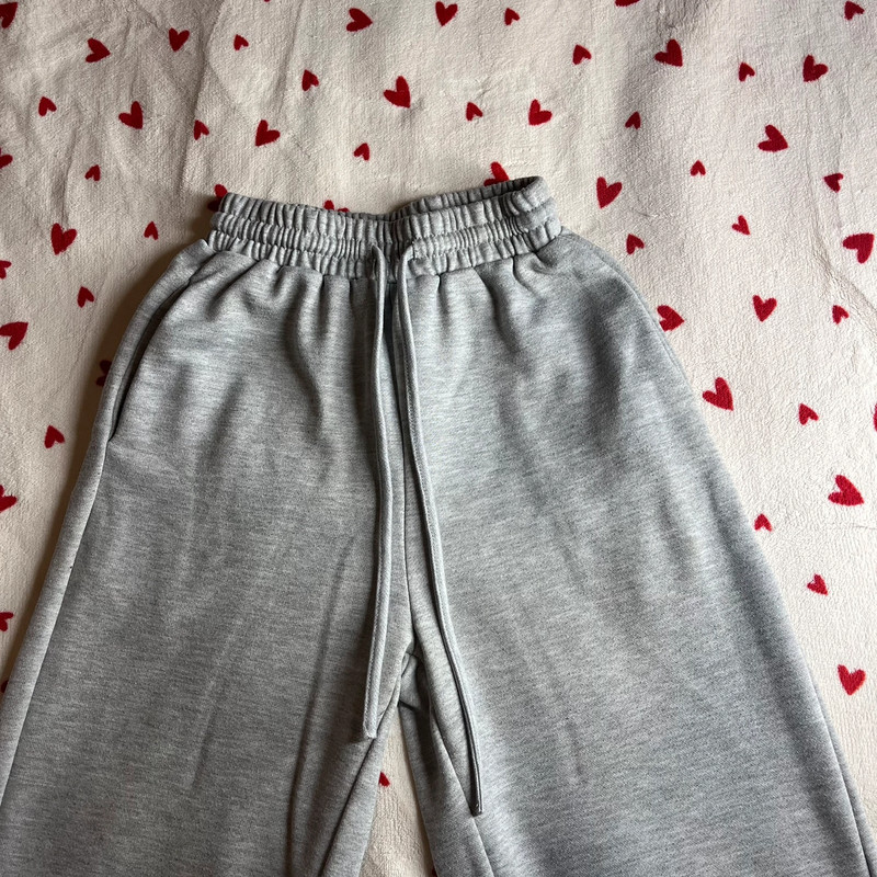 grey baggy wide leg sweatpants 2