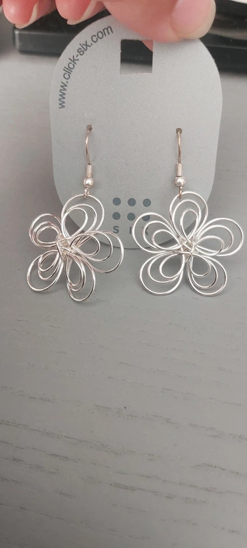 Flower earrings 3