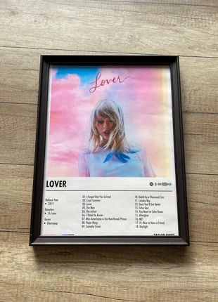 Poster Taylor Swift met lijst, marque: Taylor Swift, état: Très bon état, 7,00 €, 8,05 € Protection acheteurs incluse