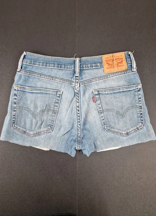 👖 Short Levi's 514 court femme W30, marca: Levi's, estado: Bueno, tamaño: S / 36 / 8, 14,90 €, 16,35 € Protección al comprador Pro incluida