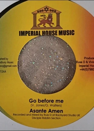 Vinyl 7" Asante Amen / Vivian Jones & Russ Disciple - Go Before Me
/ Go Dub, condizioni: Nuovo con cartellino, €5.00, €5.95 include la Protezione acquisti