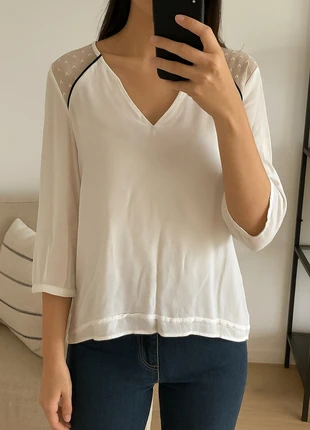 Blouse Naf Naf blanche M – Élégance et confort, merk: Naf Naf, staat: Heel goed, maat: M / 38 / 10, € 10,00, € 11,20 inclusief Kopersbescherming