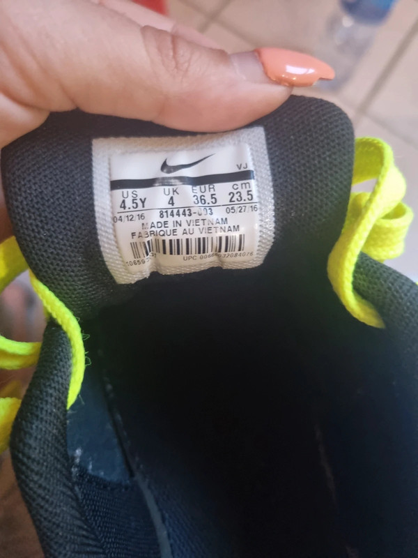 Chaussures Nike noir/vert 3