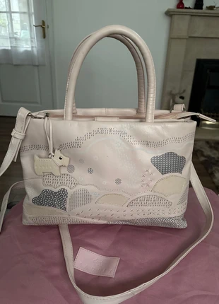 Radley medium bag in apricot leather with shoulder strap, brand: Radley, condition: Very good, £24.00, £25.90 includes Buyer Protection Pro