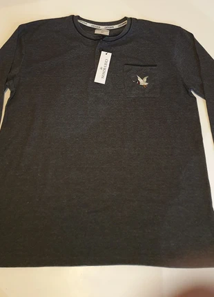 Tee shirt Chevignon Taille M Neuf, brand: Chevignon, condition: New with tags, size: M, €25.00, €26.95 includes Buyer Protection