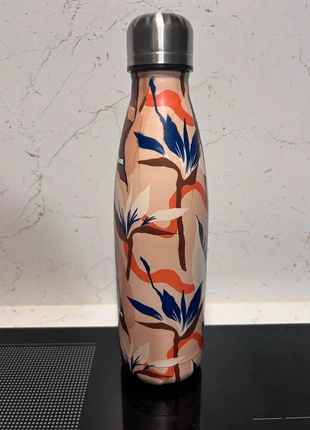 Thermos coloré • Utilisé 1 fois • 50 cl, marque: Thermos, état: Très bon état, 5,00 €, 5,95 € Protection acheteurs incluse