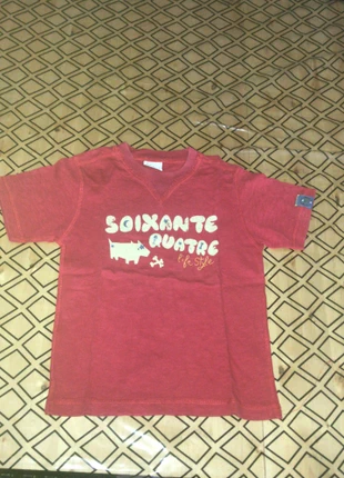 T-shirt , brand: soixante quatre, condizioni: Discrete, taglia: 6 anni / 116 cm, €1.50, €2.28 include la Protezione acquisti
