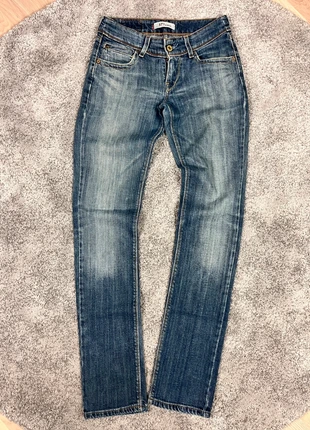 Pantalon Jeans Levi’s Levis 571 Slim Fit Femme Relaxed - Taille W28 L34 - Vintage OldMoney Classique, merk: Levi's, staat: Heel goed, maat: S / 36 / 8, € 27,00, € 29,05 inclusief Kopersbescherming