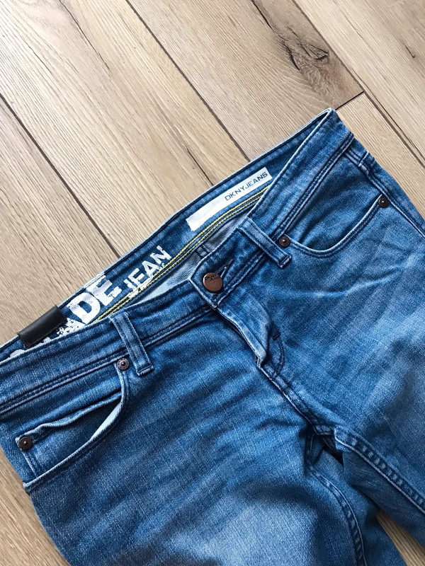 DKNY jeans 27.