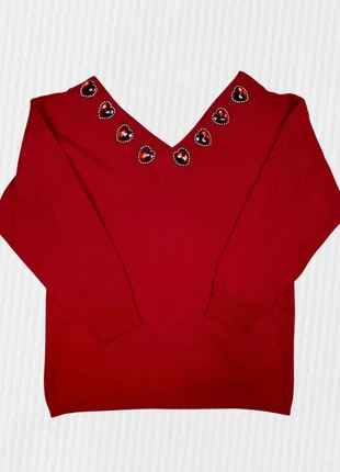 Maglione rosso in lana d'agnello con cuori ricamati tg M sweater red lambswool embroidered, marke: Vintage Dressing, zustand: Sehr gut, größe: M / 38 / 10, 28,00 €, 30,10 € beinhaltet Vinted-Käuferschutz Pro