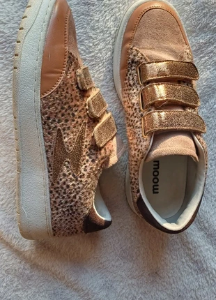 Baskets Moow dorées léopard à scratchs – taille 38, marque: moow, état: Très bon état, taille: 38, 12,00 €, 13,30 € Protection acheteurs incluse