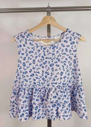 Top sans manches fleuri bleu et blanc à basque CMT Atelier taille M léger été A525, brand: CMT Atelier, condition: Very good, size: M / 38 / 10, €6.00, €7.00 includes Buyer Protection