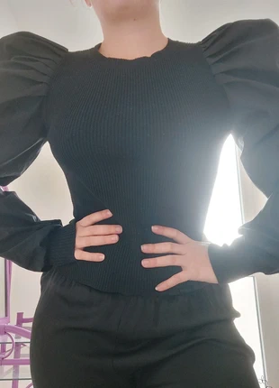 Petit pull noir à manches bouffantes , marca: Nasty Gal, estado: Muy bueno, tamaño: XS / 34 / 6, 5,00 €, 5,95 € Protección al comprador incluida