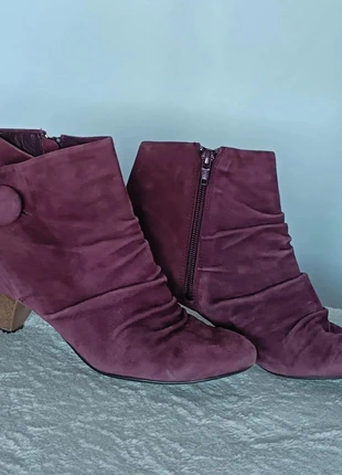 Bottines bordeaux effet daim talon plume avec zip et bouton déco Taille 37, brand: Inconnu, condition: Good, size: 37, €5.00, €5.95 includes Buyer Protection Pro