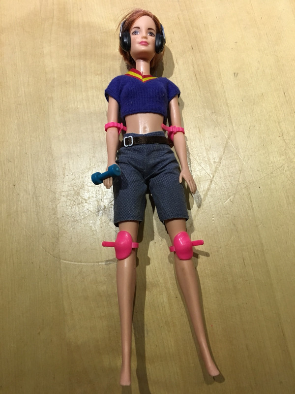 BES tekort voelen Barbie 2015 Mattel 1186 MJ China - Vinted