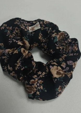 Chouchou fleuris/NEUF, marke: le petit truc en plus, zustand: Neu, 3,00 €, 3,85 € inklusive Vinted-Käuferschutz