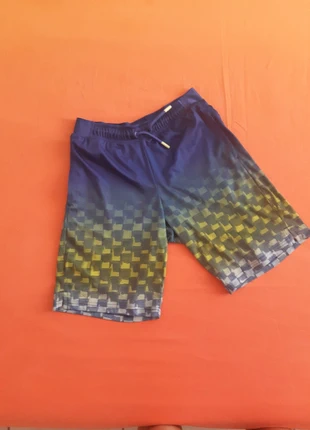 Costume / pantaloncino elasticizzato All in motion, marque: All in Motion, état: Très bon état, taille: 13 ans / 158 cm, 2,50 €, 3,33 € Protection acheteurs incluse