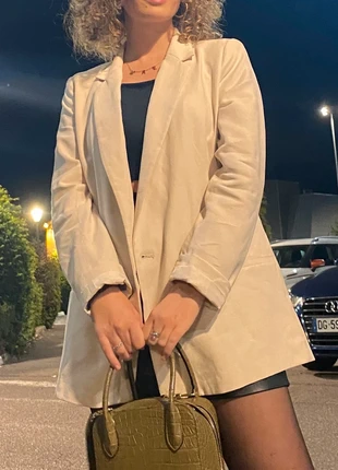 Blazer beige crème H&M oversize, marke: H&M, zustand: Sehr gut, größe: S / 36 / 8, 15,00 €, 16,45 € inklusive Vinted-Käuferschutz