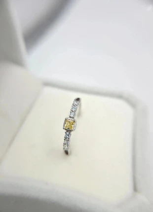 Elegant Princess Cut Zirconia Engagement Ring
Size 8 18.1mm P1/2 EUR 57, condition: New without tags, size: 18.1 mm / P½, £12.99, £14.34 includes Buyer Protection