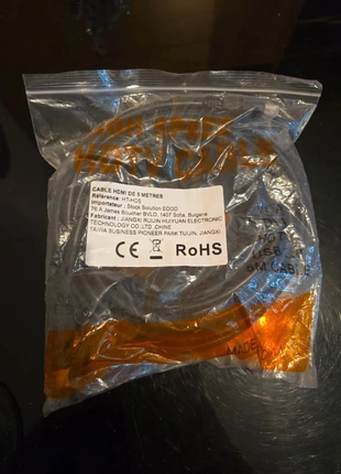 Câble hdmi de 5 metre, brand: Amazon, condizioni: Nuovo con cartellino, €5.00, €5.95 include la Protezione acquisti Pro