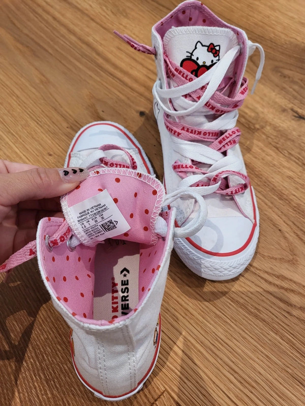 Converse kids hello kitty clearance