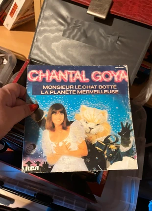 disque 45 tours chantal goya, condizioni: Ottime, €2.50, €3.33 include la Protezione acquisti