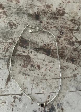 Collana con iniziale, brand: JAWS, condizioni: Ottime, €2.00, €2.80 include la Protezione acquisti