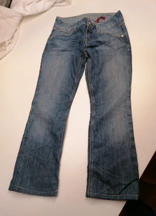 Jeans Guess Premium, merk: GUESS, staat: Heel goed, maat: S / 36 / 8, € 10,00, € 11,20 inclusief Kopersbescherming