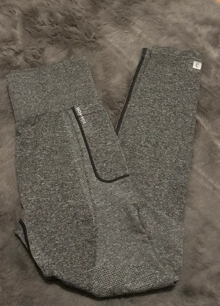 Legging, marke: Domyos, zustand: Sehr gut, größe: XS / 34 / 6, 3,00 €, 3,85 € inklusive Vinted-Käuferschutz