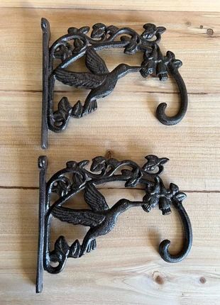 set of two cast iron hummingbird wall ornaments, merk: Step into the world of refined décor with this exc, staat: Nieuw zonder prijskaartje, € 30,00, € 32,20 inclusief Kopersbescherming Pro