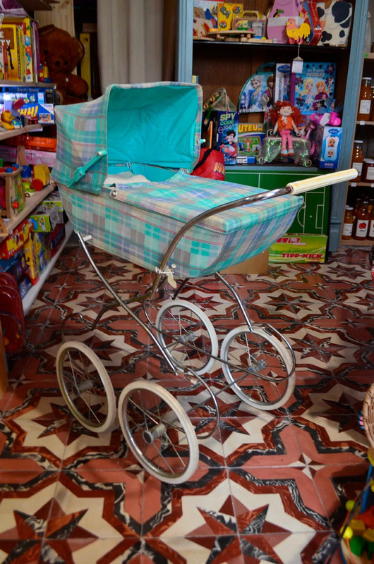 Landau de poupees des annees 70