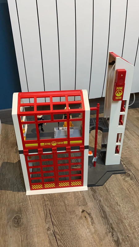 Playmobil caserne pompier