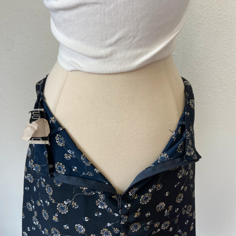 Vintage 90's Navy Blue Floral A-Line Skirt 2