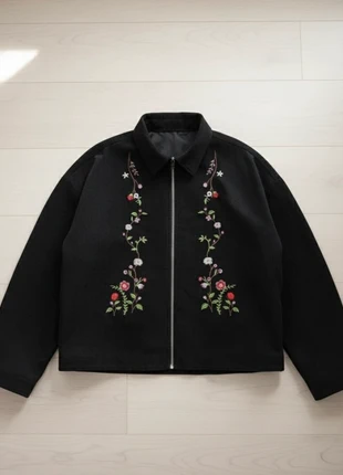Veste à manches longues élégante et col en broderie floral, marque: Confort, état: Très bon état, taille: M, 55,00 €, 58,45 € Protection acheteurs incluse