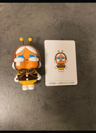 Crybaby Crying again series abeille, brand: POPMART, condition: New with tags, size: One size, €13.00, €14.35 includes Buyer Protection