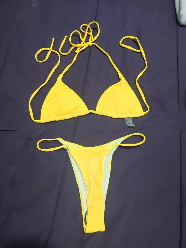 Bikini amarillo de Shein Vinted