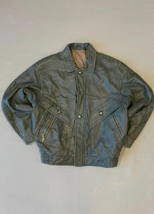 Vintage Soft Green Leather Bomber Jacket – Rome Heritage, Contemporary Vision 📴, marque: Vintage Dressing, état: Très bon état, taille: L, 60,00 €, 63,70 € Protection acheteurs incluse