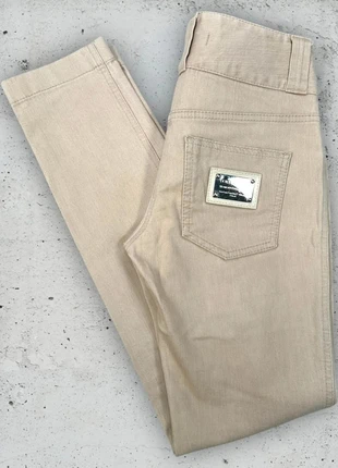 Pantalon Dolce & Gabbana beige taille 36, marque: Dolce & Gabbana, état: Très bon état, taille: S / 36 / 8, 18,00 €, 19,60 € Protection acheteurs (Pro) incluse