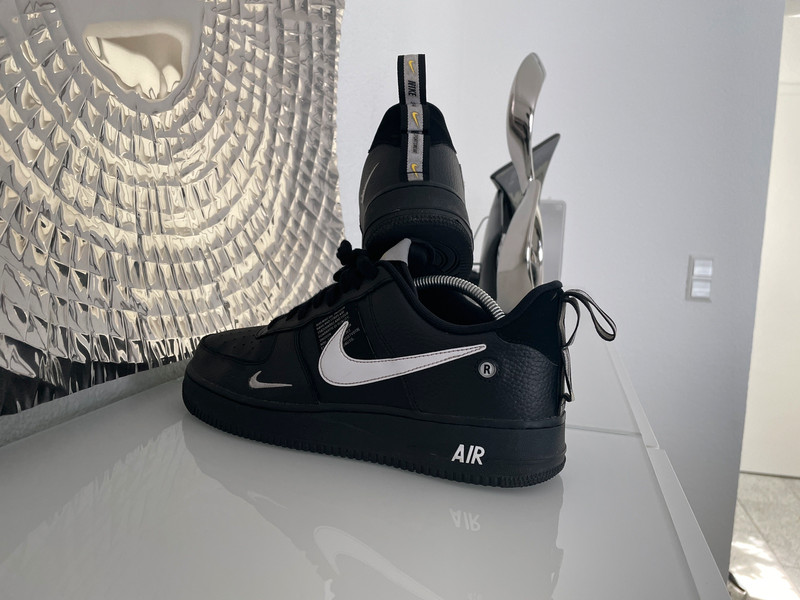 Nike air force 1 07 lv8 utility black and white sales