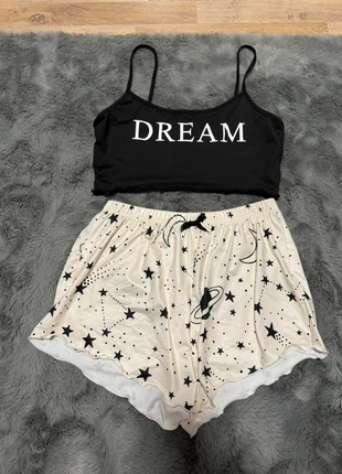 Süßer Schlafanzug, merk: Shein, staat: Nieuw zonder prijskaartje, maat: S / 36 / 8, € 1,00, € 1,75 inclusief Kopersbescherming