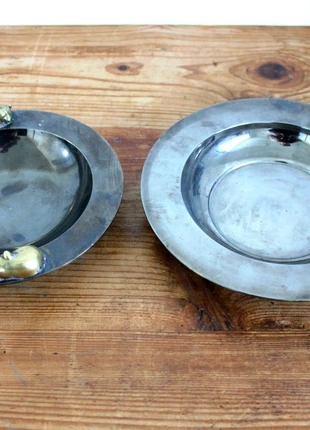 2 anciens plateaux de service rond bronze et finition chromée Art Déco chat et grenouille vintage, brand: Art Deco, condition: Very good, €60.00, €63.70 includes Buyer Protection Pro