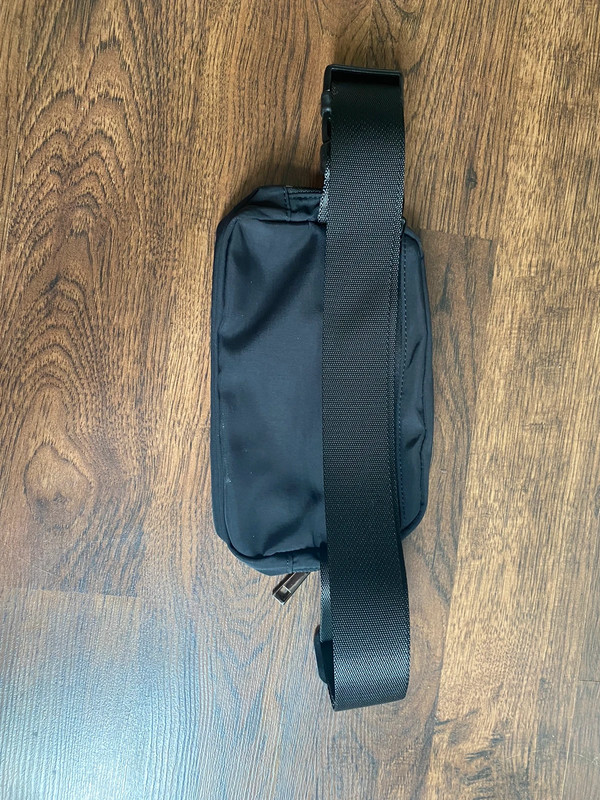 Black Belt Bag 3